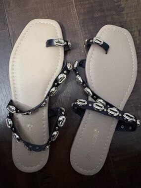 Shoe Dazzle Black Strappy Sandals with Silver Shell Accents